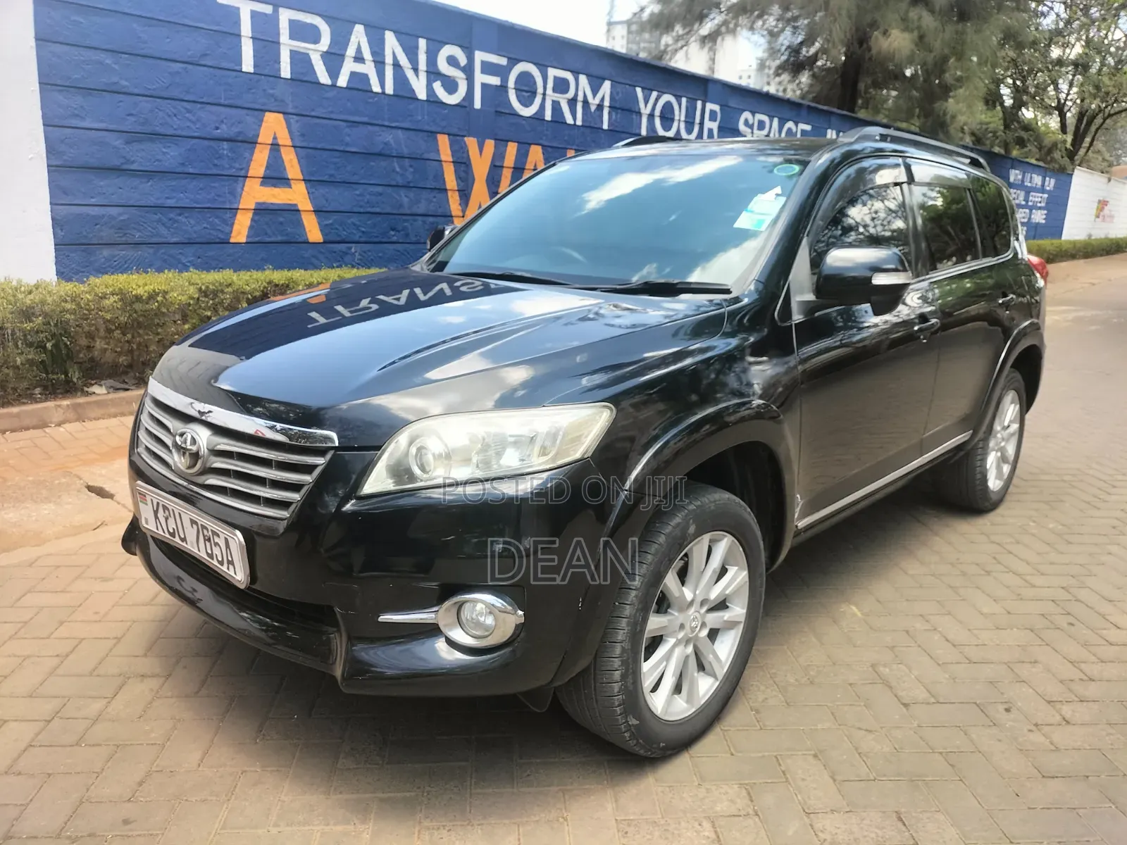 Toyota Vanguard 2011 Black