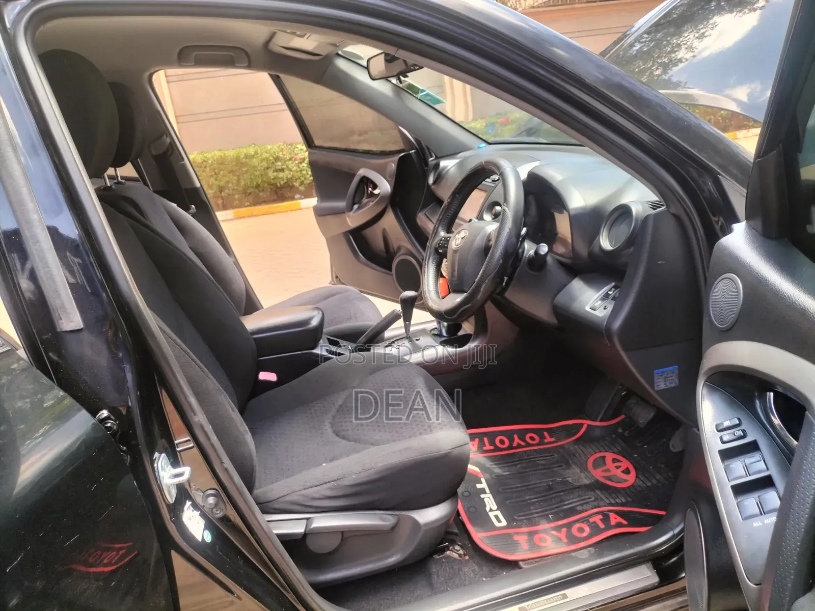 Toyota Vanguard 2011 Black