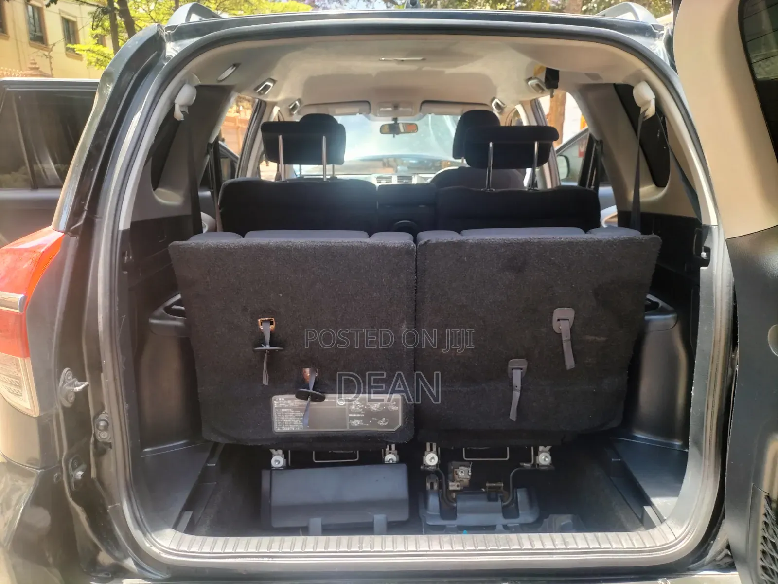Toyota Vanguard 2011 Black