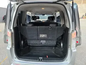 Honda Stepwgn 2012 Silver