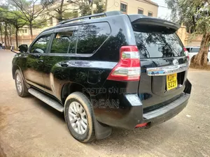 Toyota Land Cruiser Prado 2016 Black