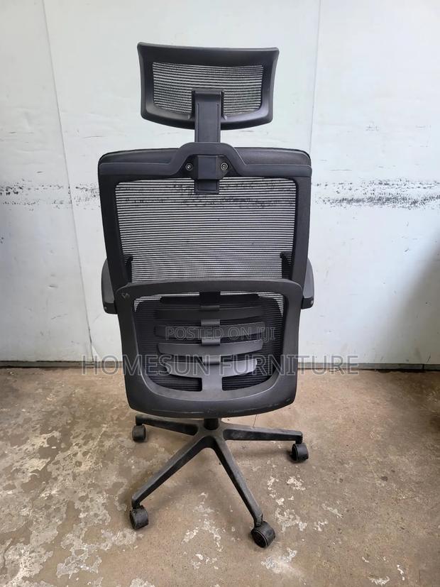 Ergonomic Mesh Office Chair With Headrest - thumbnail 2