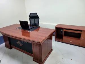 Executive Office Desk – Modern Wooden Manager Desk