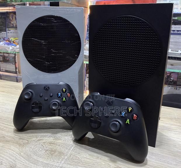 Slightly Used Xbox Series S Console - thumbnail 2