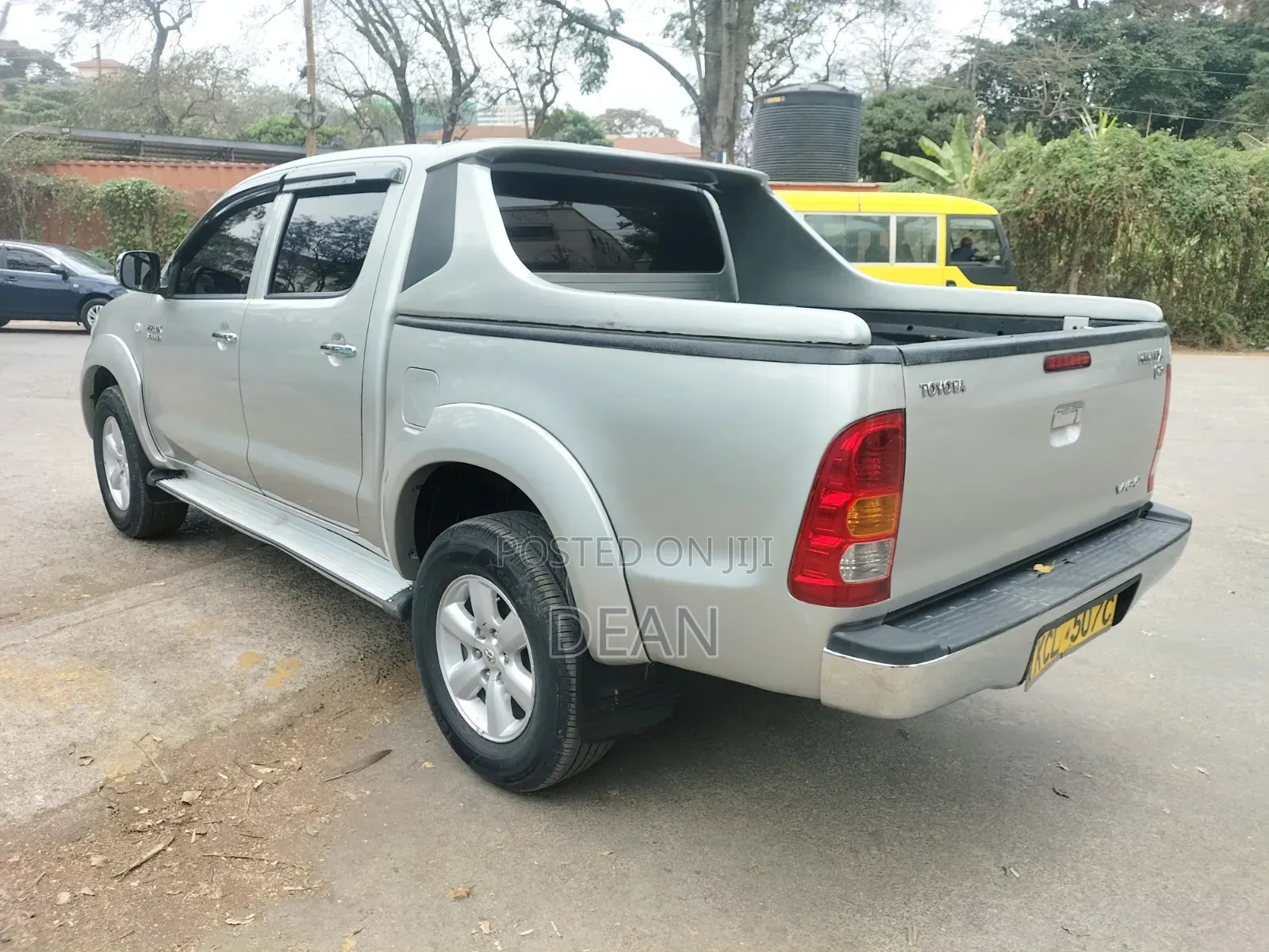 Toyota Hilux 2011 Silver