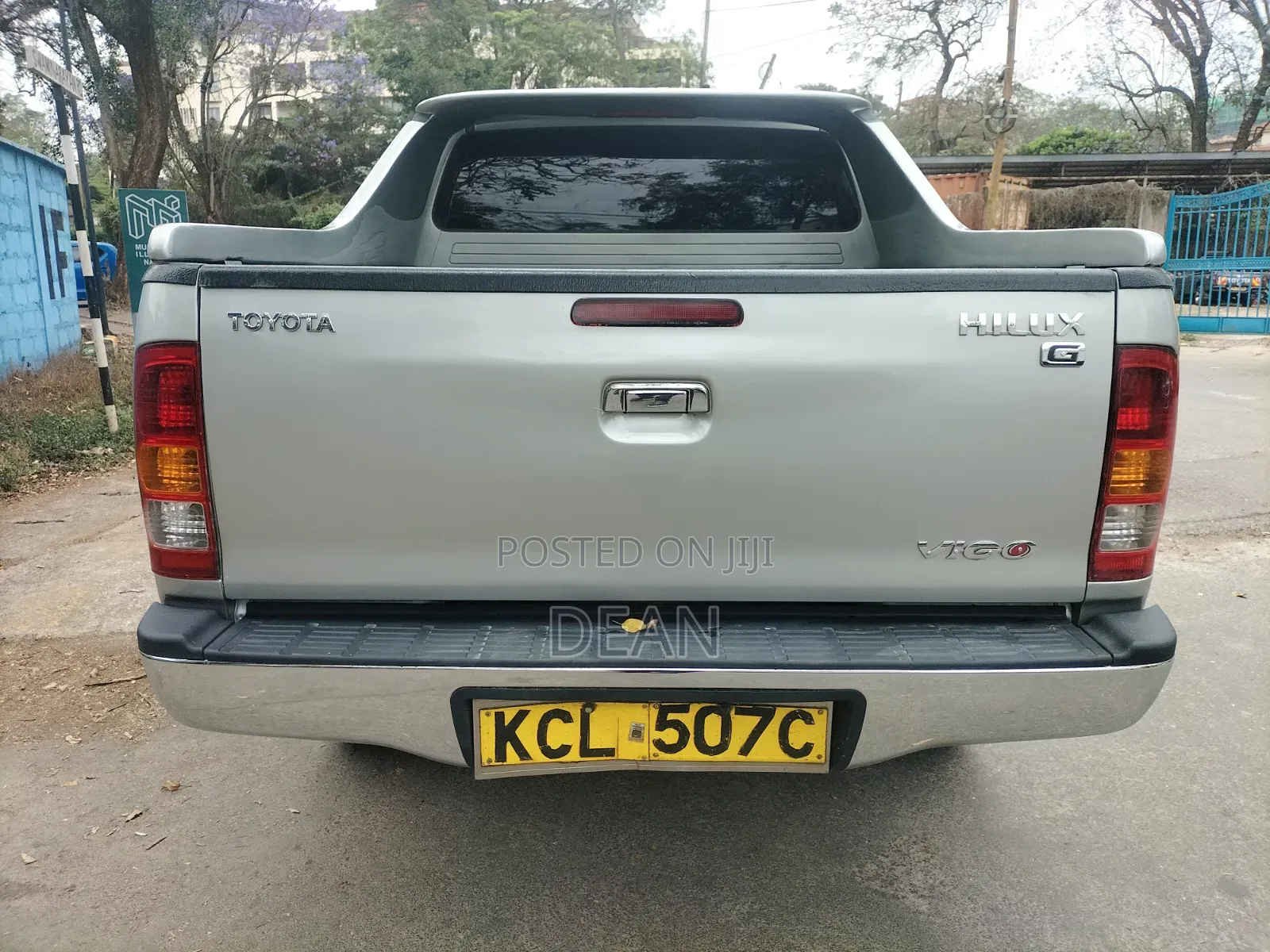 Toyota Hilux 2011 Silver