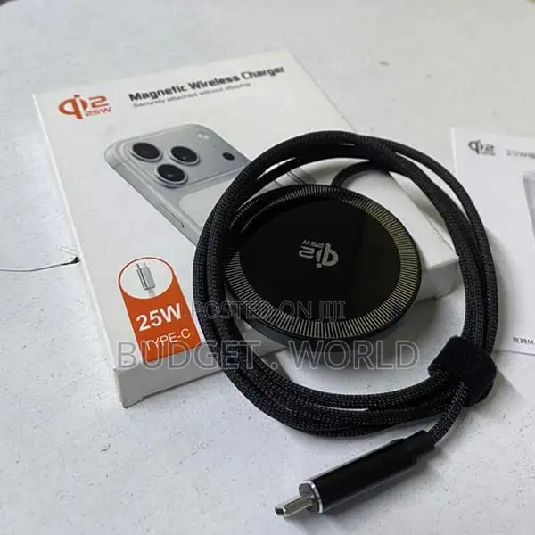 Type-C Q12 Portable 25W Fast Charging Pad Compatible With MagSafe