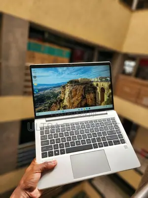 Laptop HP EliteBook 645 G9 16GB AMD Ryzen 5 SSD 256GB