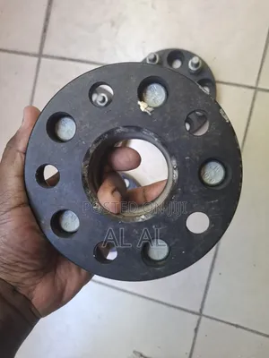 Spacers for Saloon Vehicle