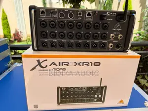 Behringer X AIR XR18- 18-Channel Audio Interface