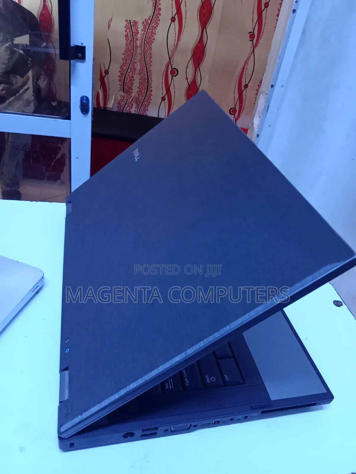 Laptop Dell Latitude E5410 4GB Intel Core i5 HDD 250GB