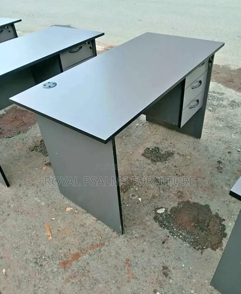Modern 1.2m Grey Office Desk With 3 Drawers & Lock
