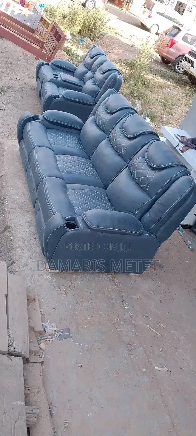 5 Seater Recliner Sofa Set(3+2) With Cup Holders