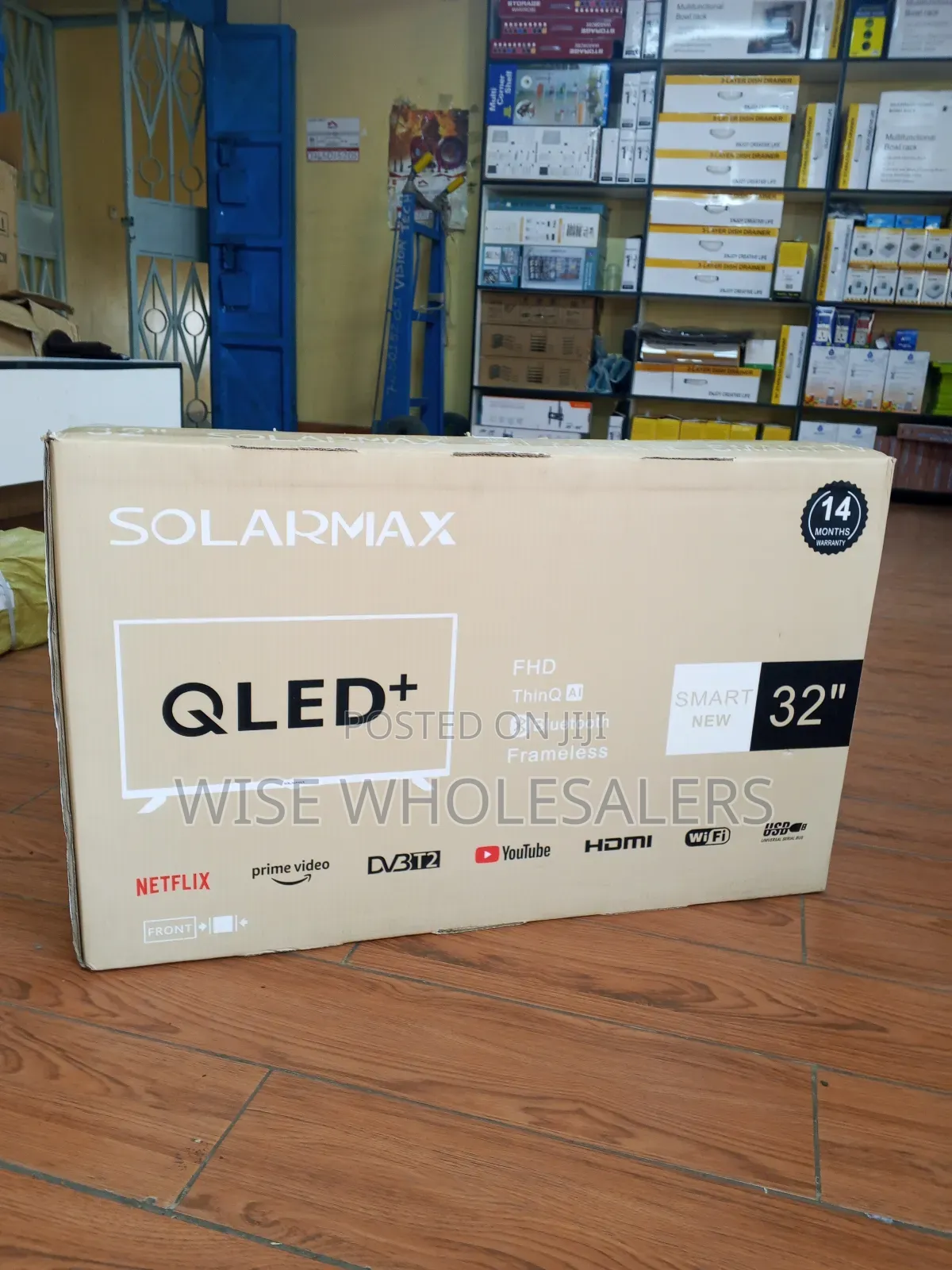 Solarmax 32inches QLED Smart Android Frameless TV.