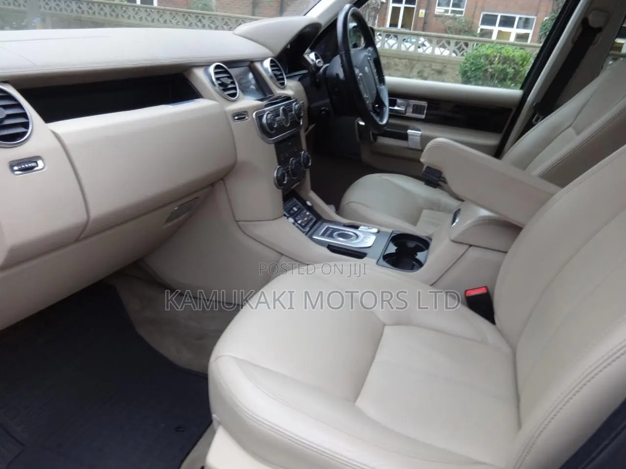Land Rover Discovery 2012 Gray