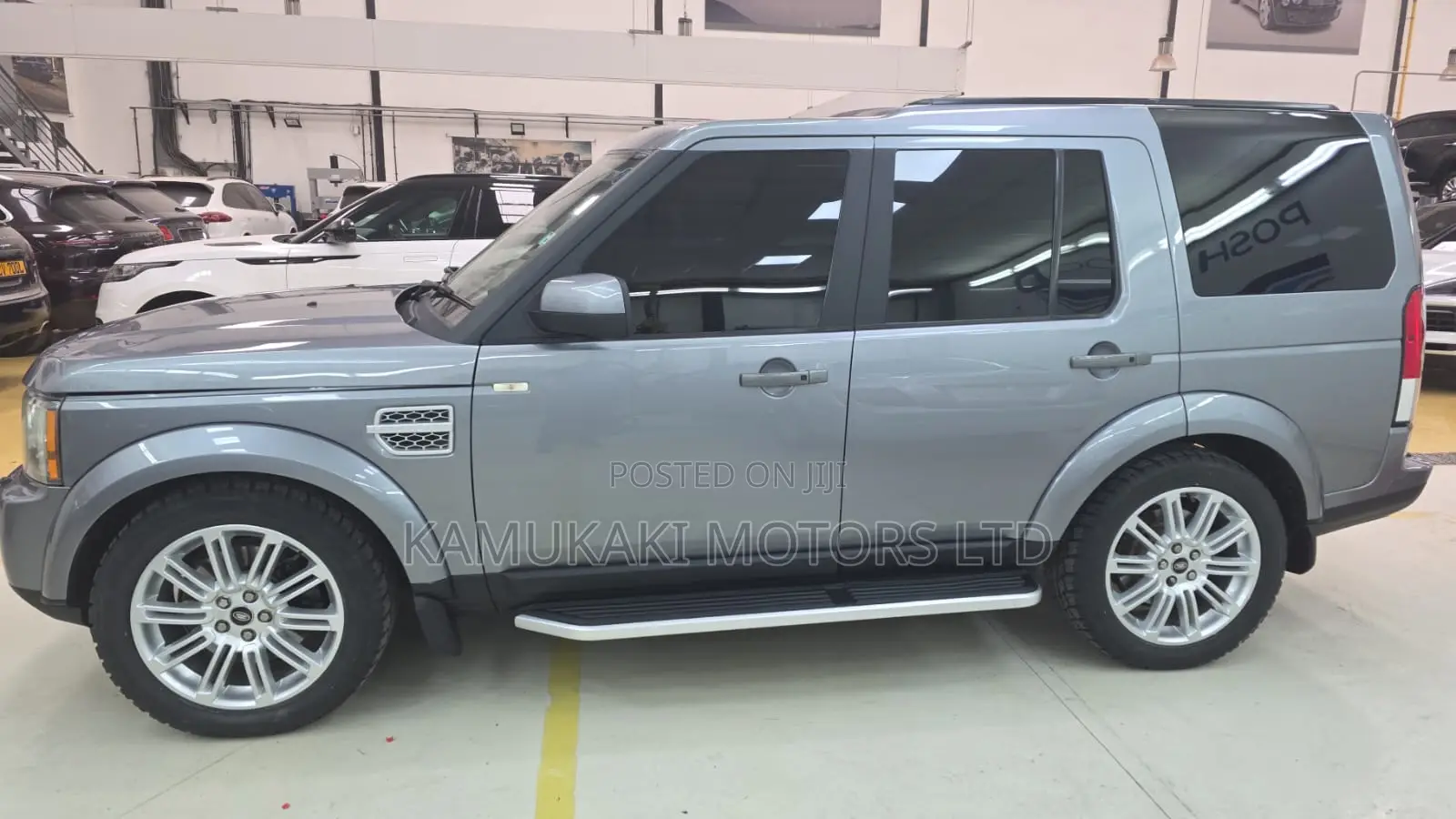 Land Rover Discovery 2012 Gray