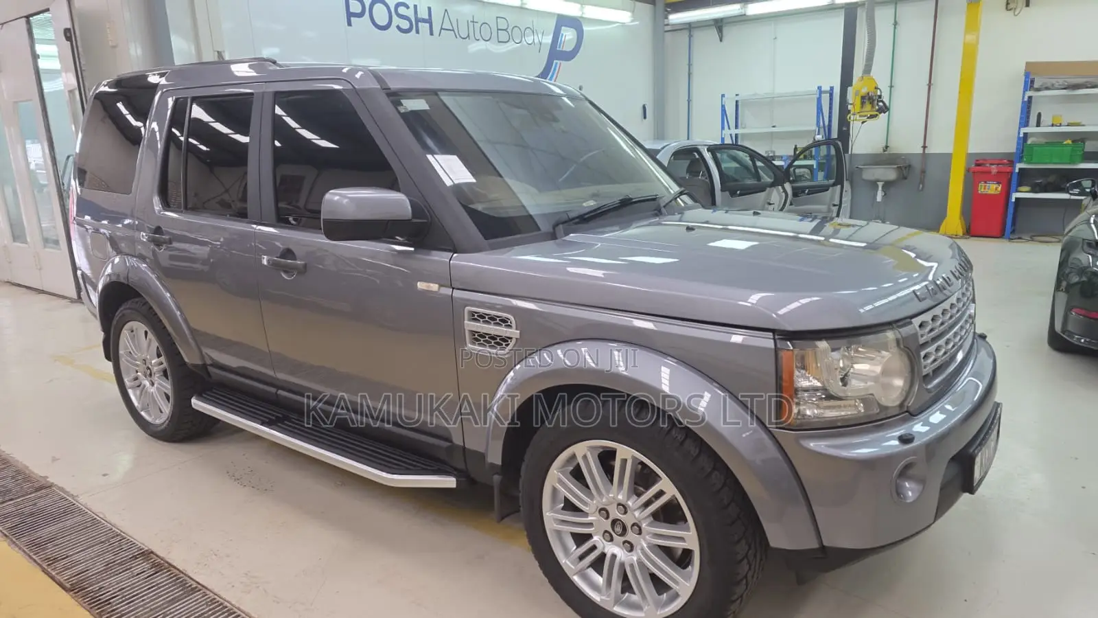 Land Rover Discovery 2012 Gray
