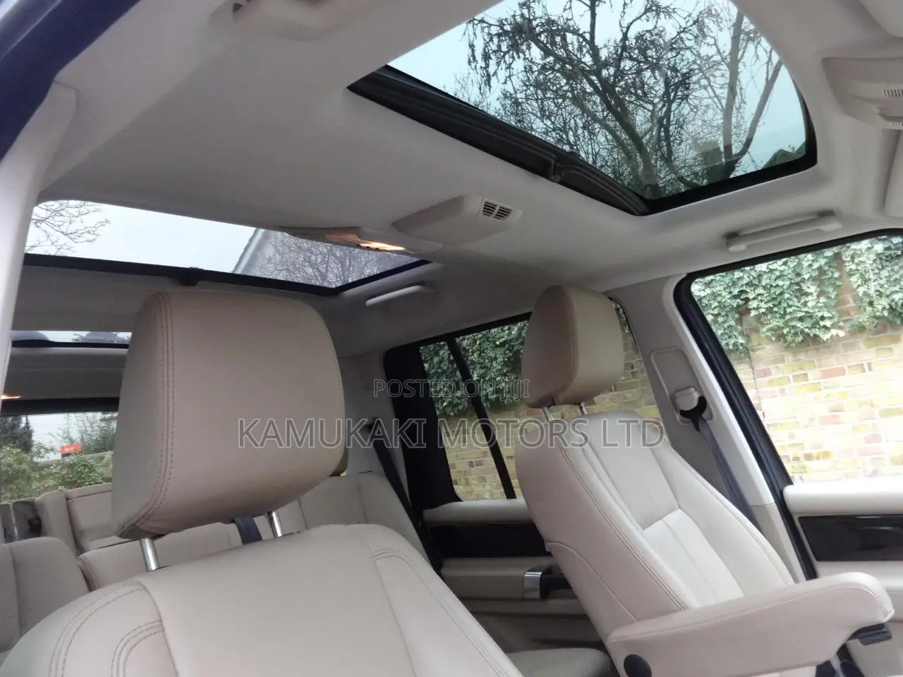Land Rover Discovery 2012 Gray
