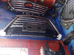 Grille Lexus RX200