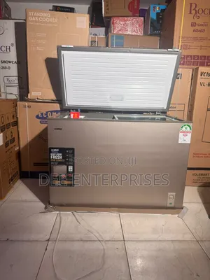 Ecomax 330L Chest Freezer With Cool Pads and Sliding Glasses
