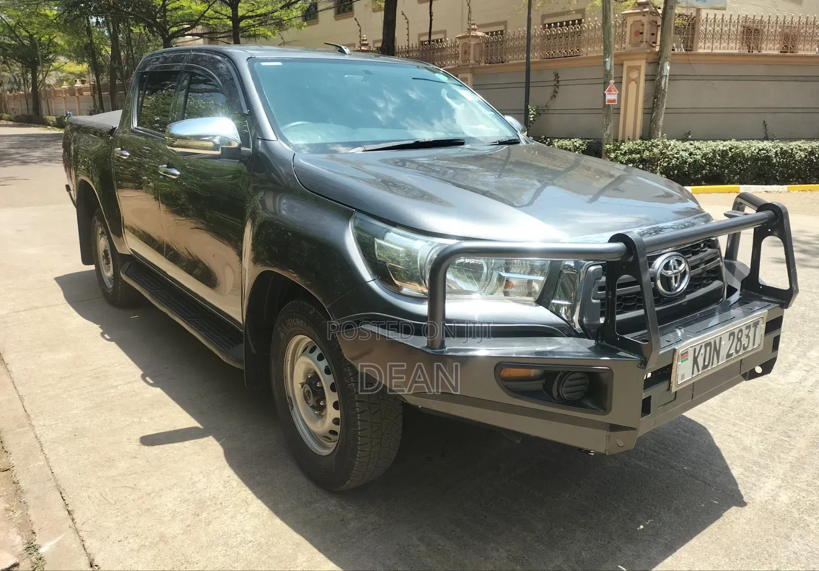 Toyota Hilux 2017 Black
