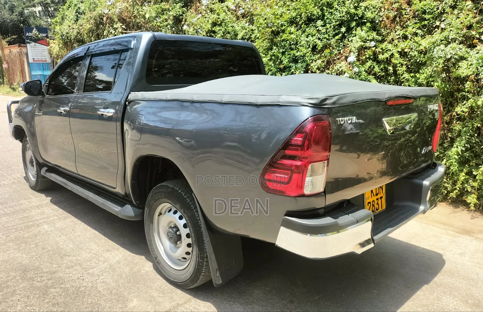 Toyota Hilux 2017 Black