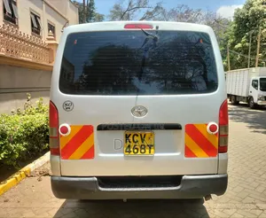 Toyota HiAce 2012 Silver