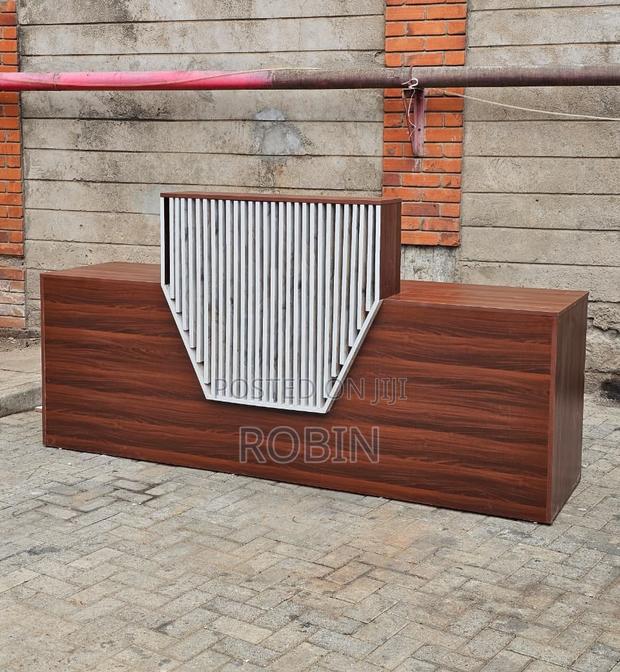 Reception Desk With Grills (1.4m) - thumbnail 2