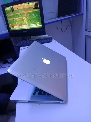 Laptop Apple MacBook 2010 2GB Intel Core 2 Duo HDD 320GB