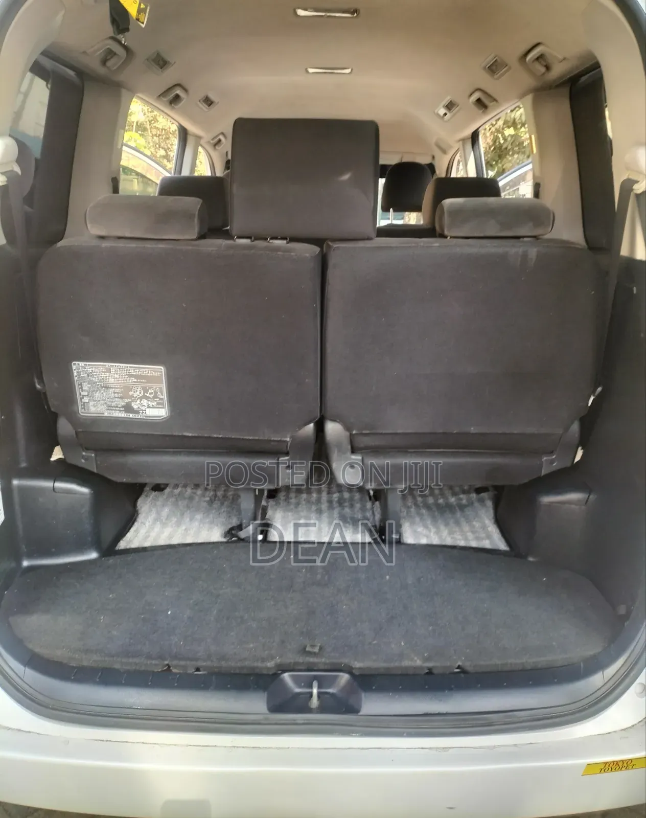 Toyota Noah 2011 White