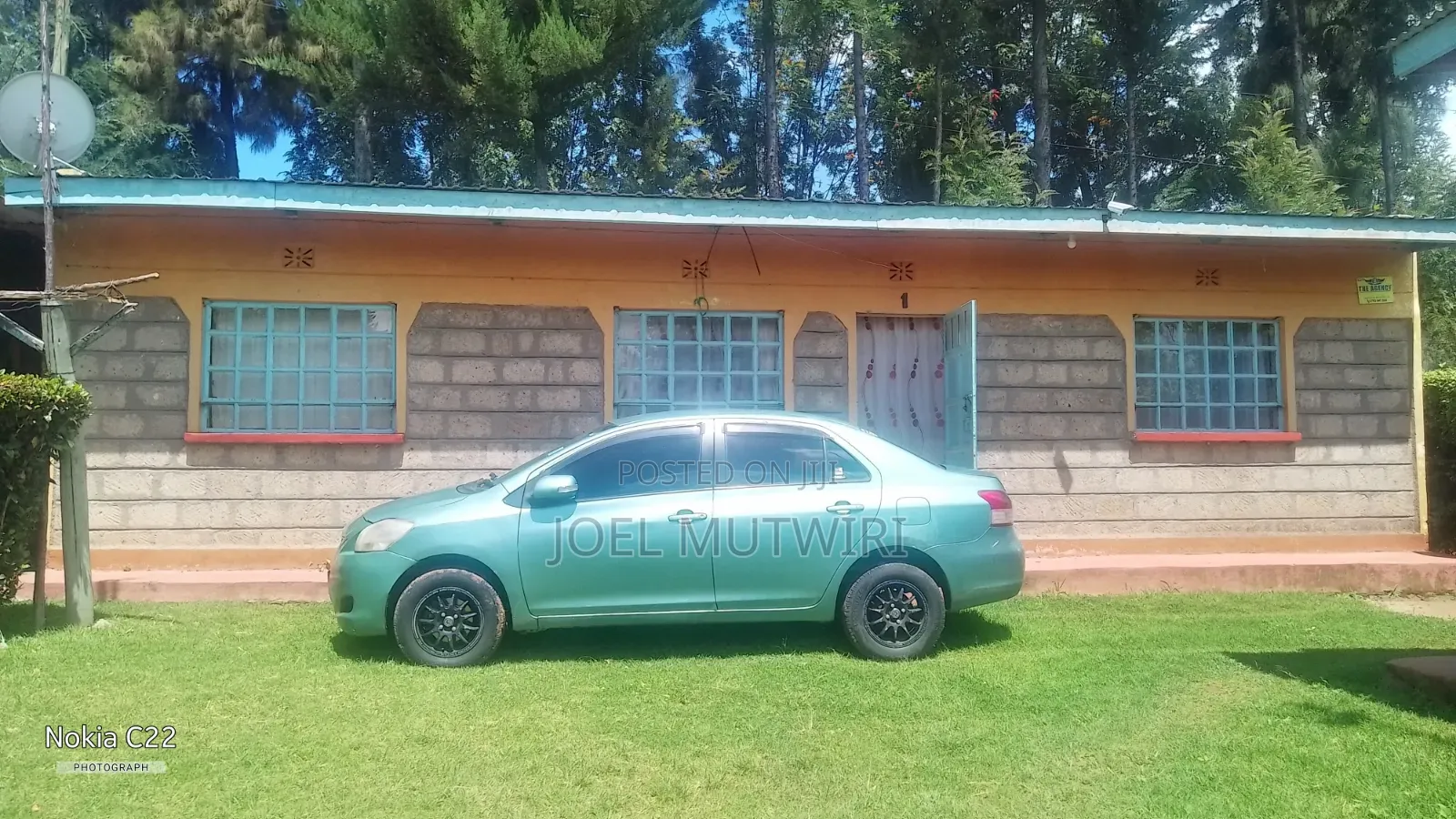Toyota Belta 2010 Green