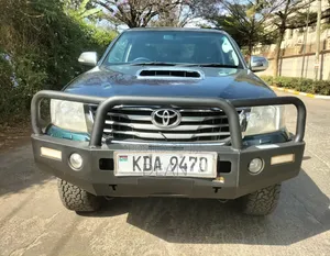 Toyota Hilux 2014 Green