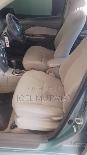 Toyota Belta 2010 Green