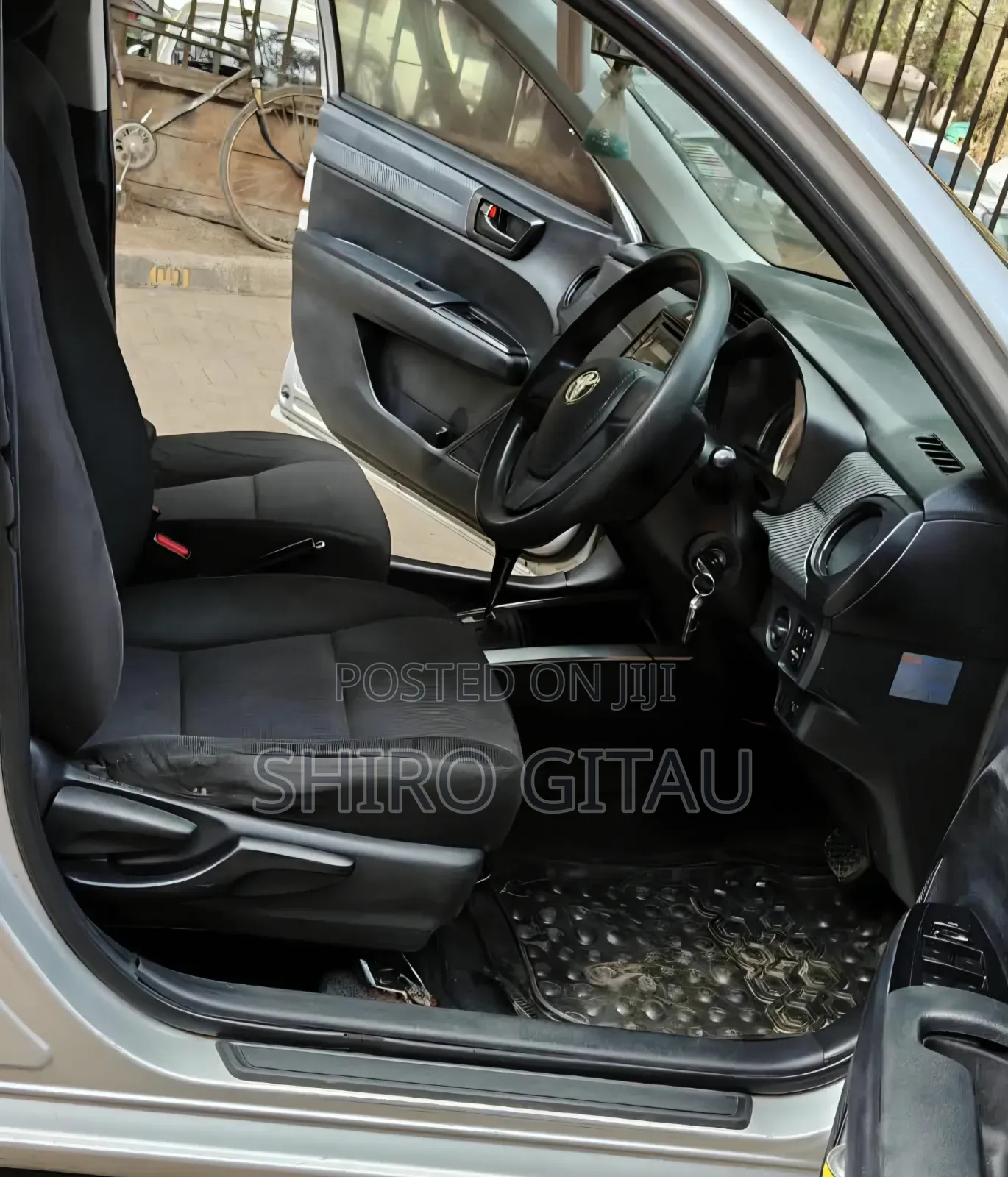 Toyota Corolla Fielder 2013 Silver