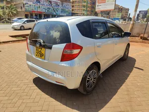 Honda Fit Automatic 2012 Silver