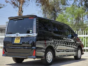 Toyota Voxy 2016 Black