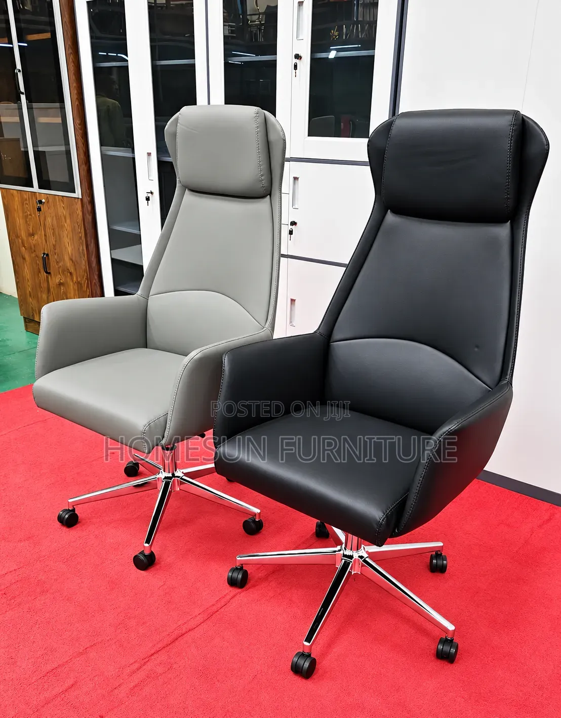 Executive Office Chair – High-Back Swivel Chair With Chrome Base