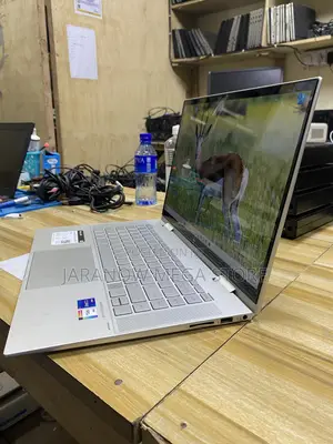 Laptop HP Envy x360 8GB Intel Core i7 SSD 256GB