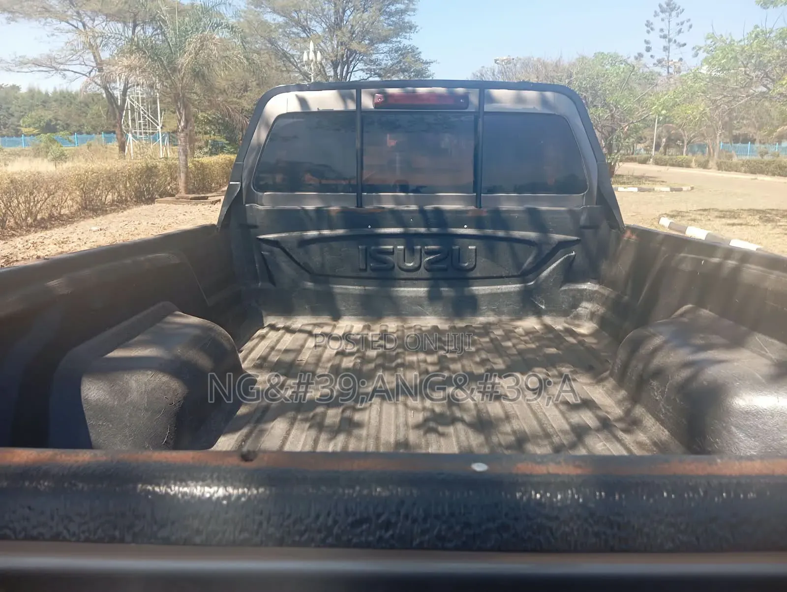 Isuzu D-MAX 2016 Gray