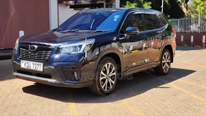 Subaru Forester Premium AWD 2019 Black