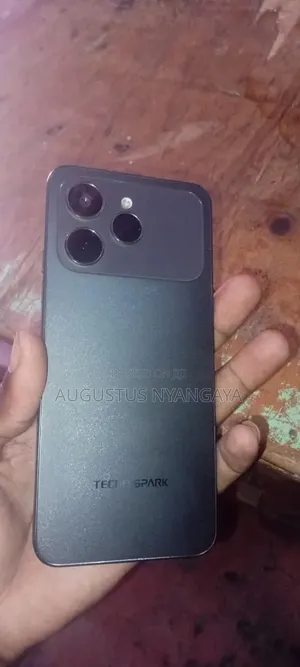 Tecno Spark 40 256 GB Gray