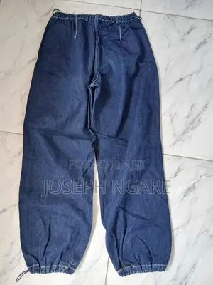 Thrifted Women’s Denim Jeans – Stylish Casual Fit, W33, H48/50, L40.5