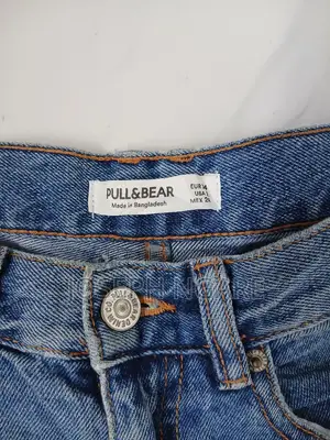 Thrifted Women’s Denim Jeans – W28.5, H40, L38