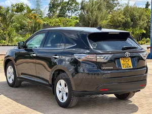 Toyota Harrier 2014