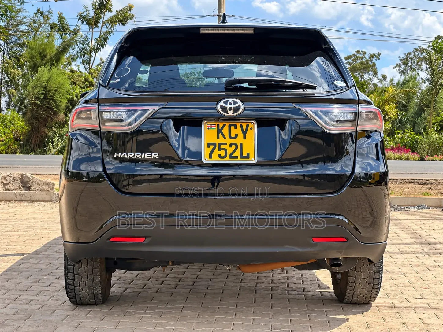 Toyota Harrier 2014