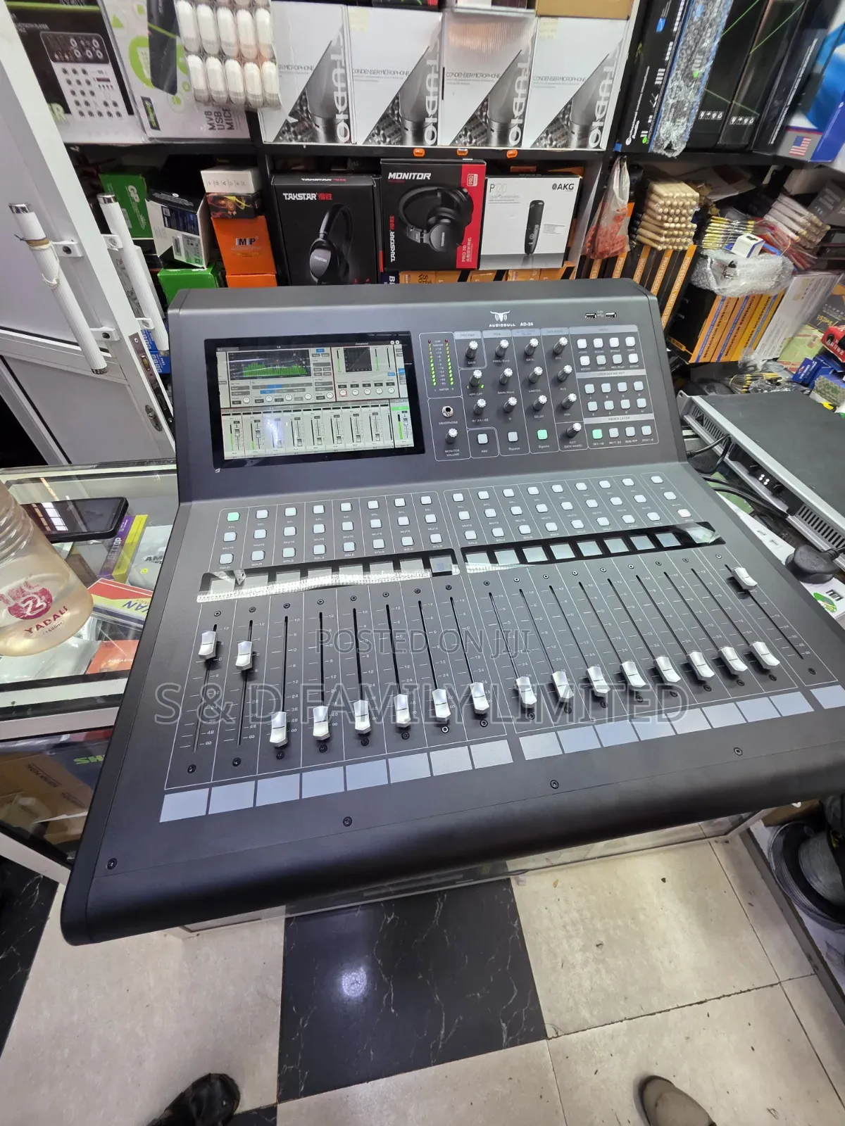 Audiobull AD-24 Digital Mixer 24 Channels