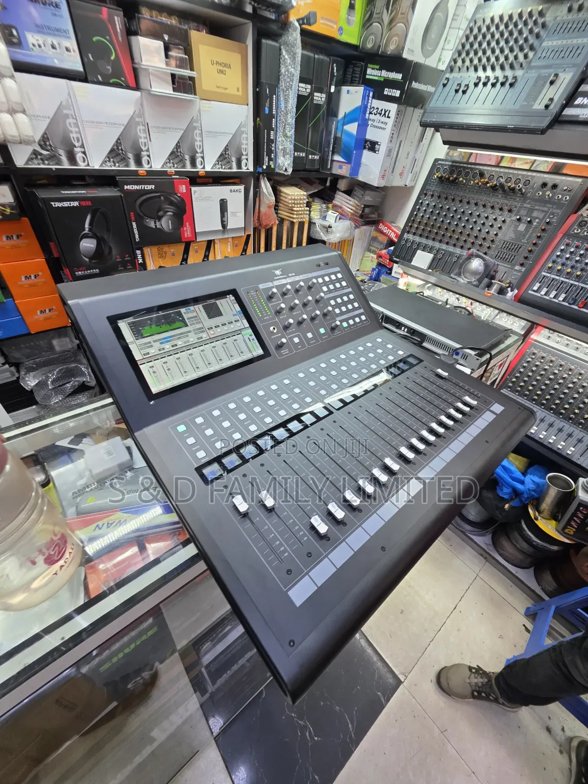 Audiobull AD-24 Digital Mixer 24 Channels