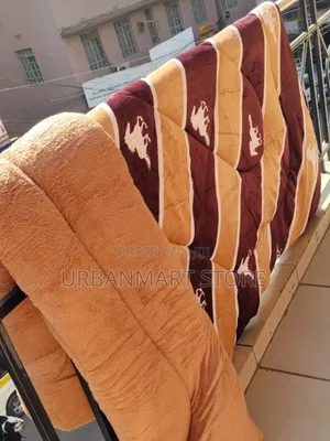 at 1500 5×6 Warm Woolen Duvet for Comfortable Sleeping