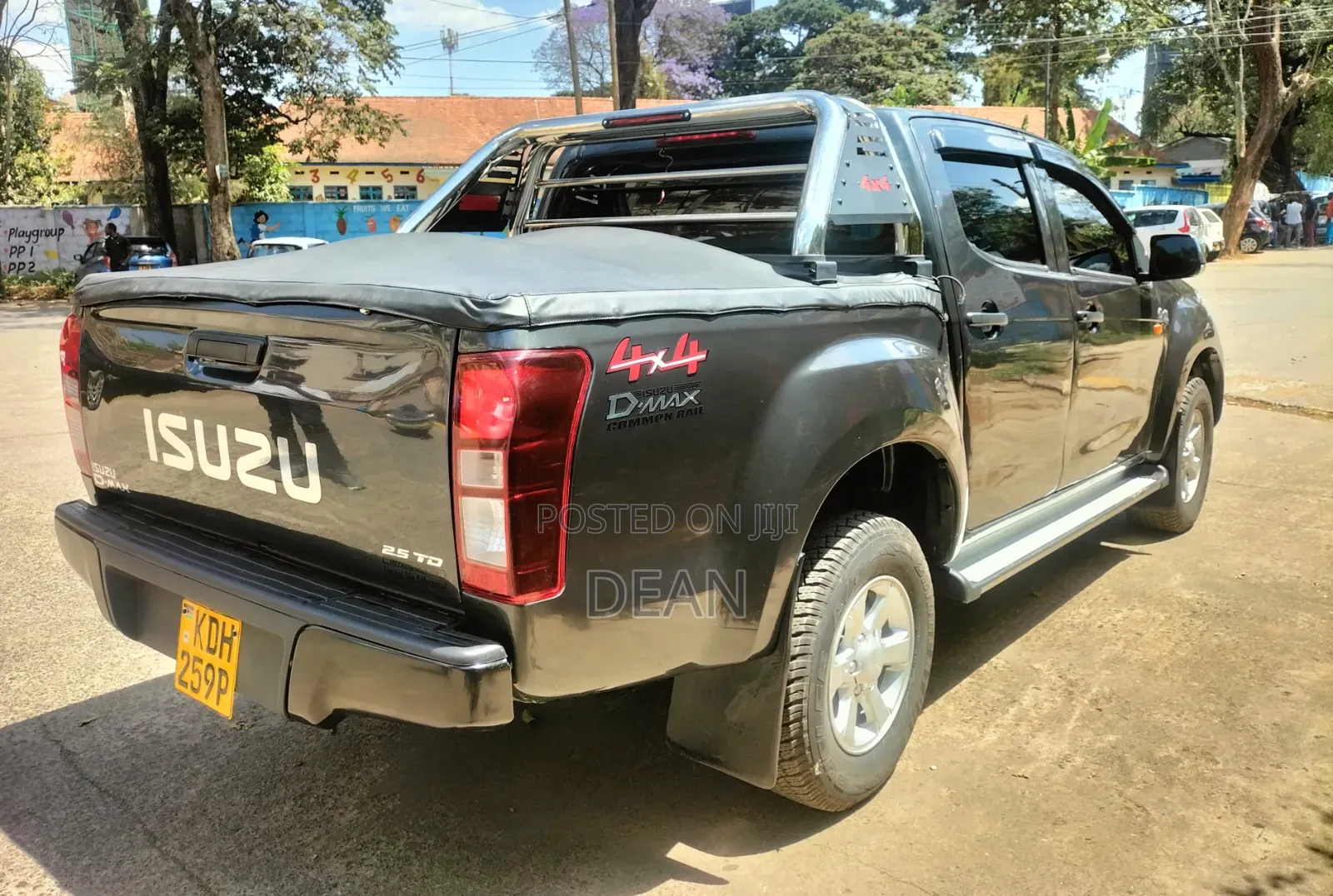 Isuzu D-MAX 2022 Gray