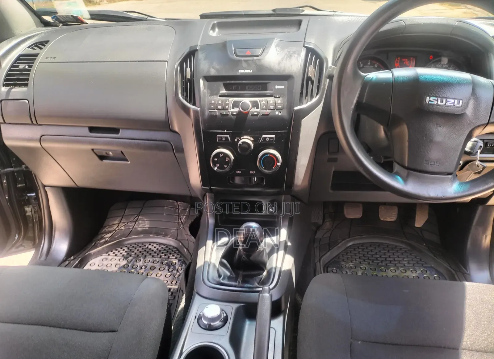 Isuzu D-MAX 2022 Gray